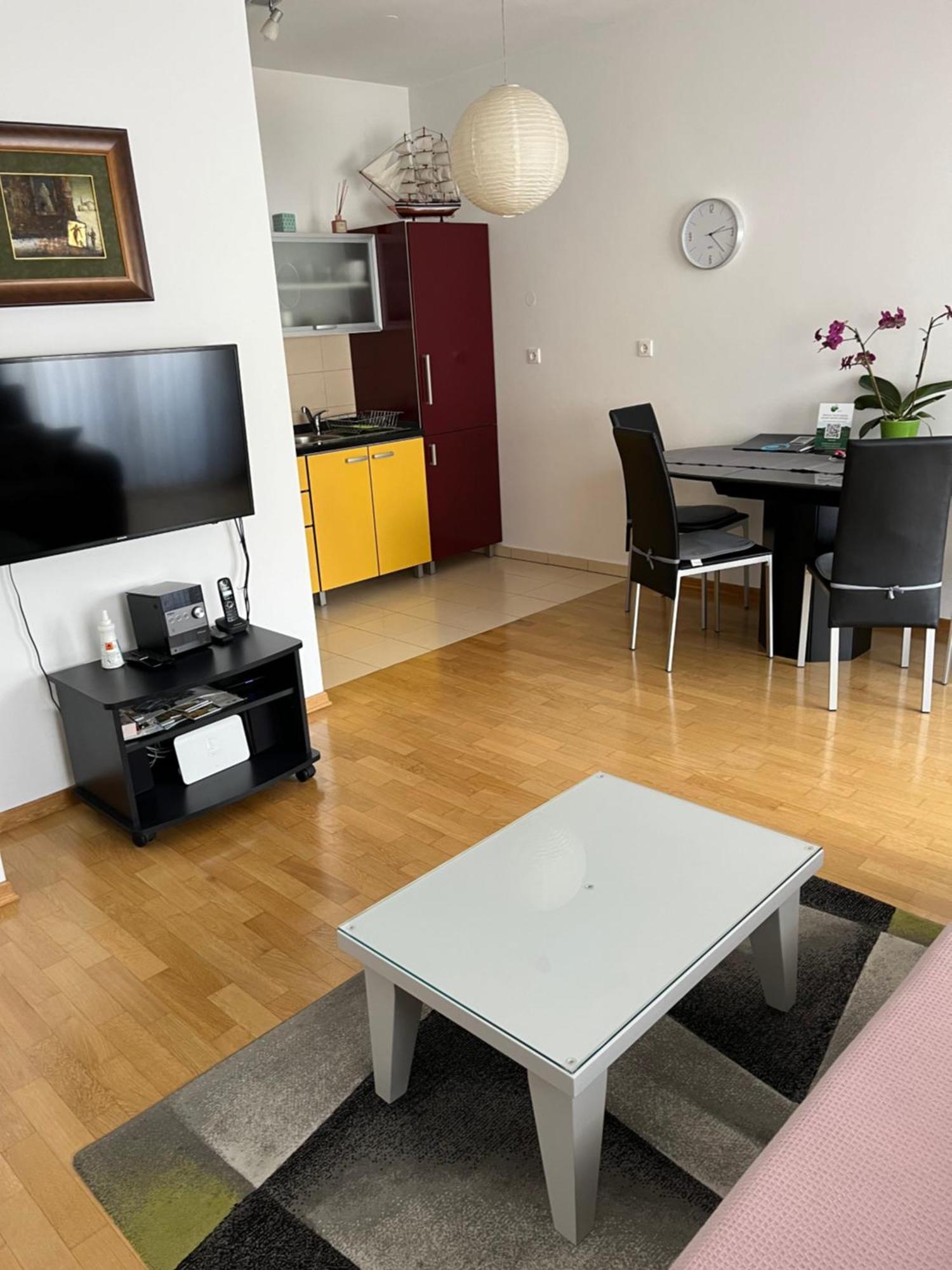 Apartman Dada 克拉平斯凯托普利采 外观 照片